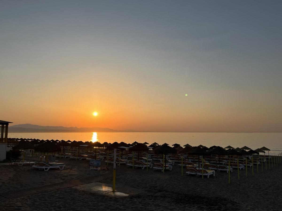 Apartamento 1ª Linea Playa Garaje Piscinas Terraza Torremolinos Exteriör bild